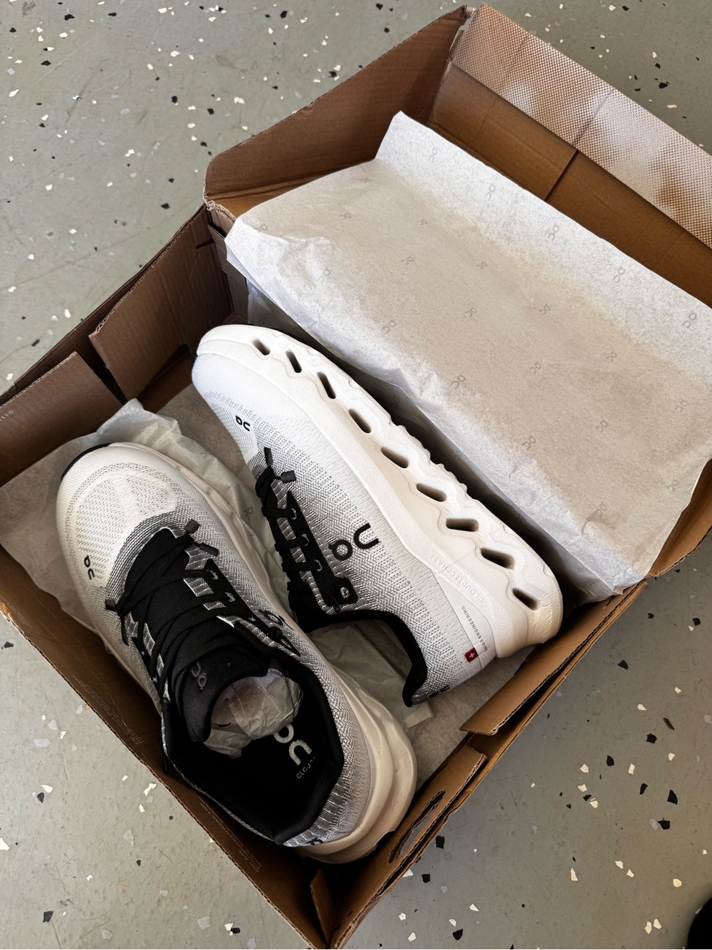 On Running Cloudtilt White & Black Sneakers